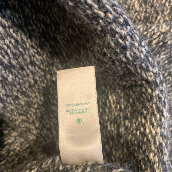 ROOTS SIGNATURE HEATHER GREY AND RED CREW NECK STRIPED SWEATER SIZE XS - Picture 6 of 9